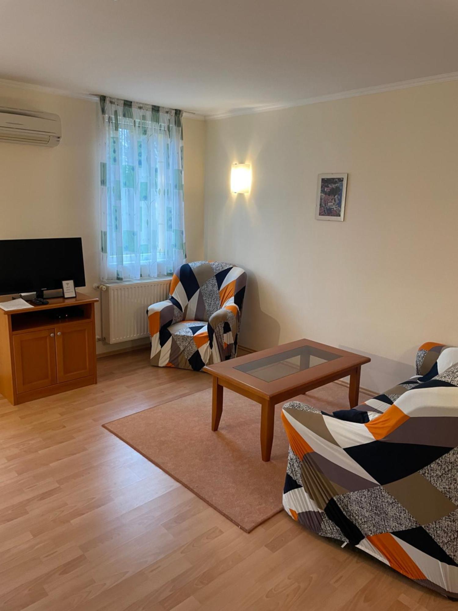 Garda Apartmanház Hévíz Oda fotoğraf