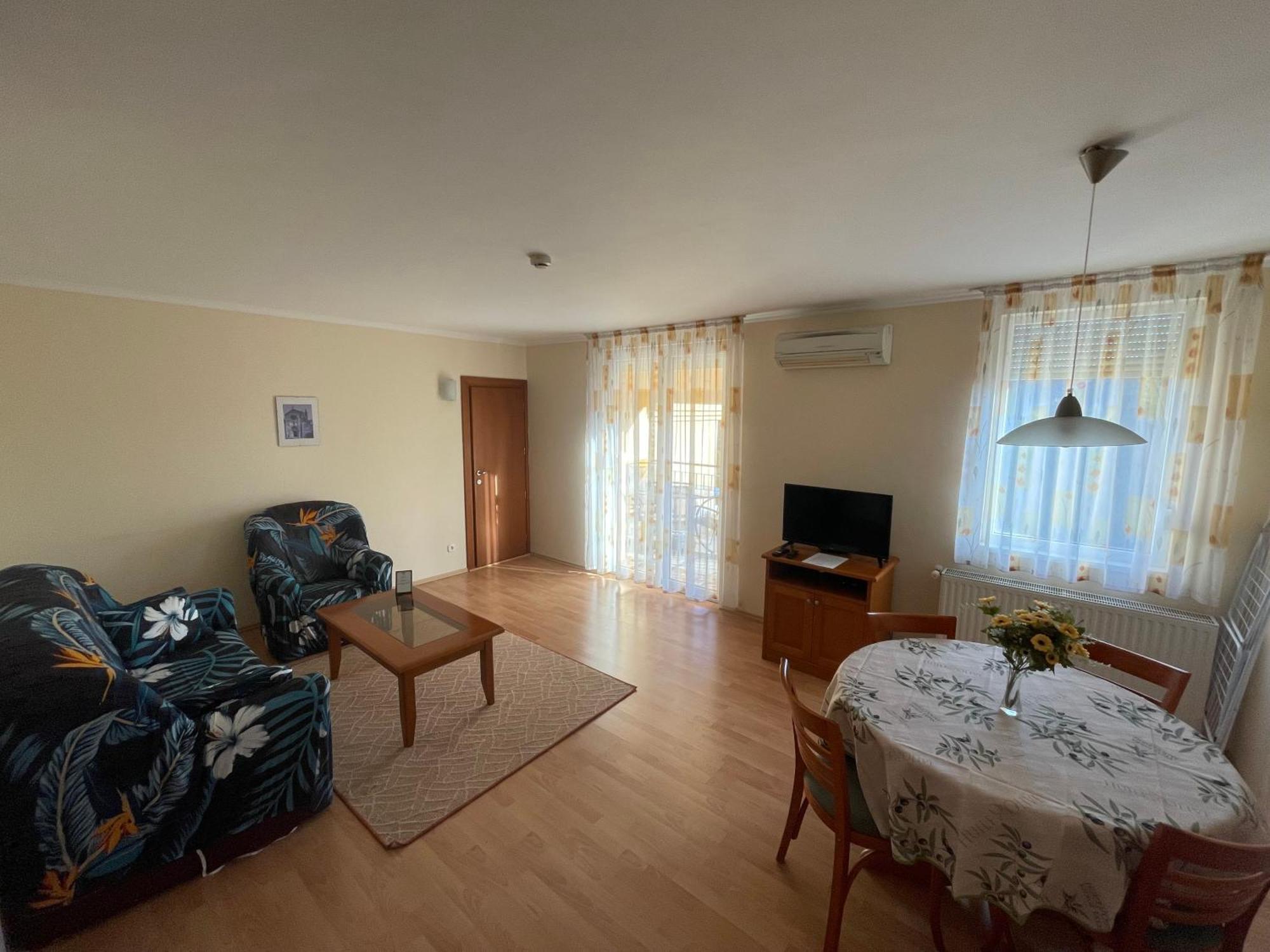 Garda Apartmanház Hévíz Oda fotoğraf