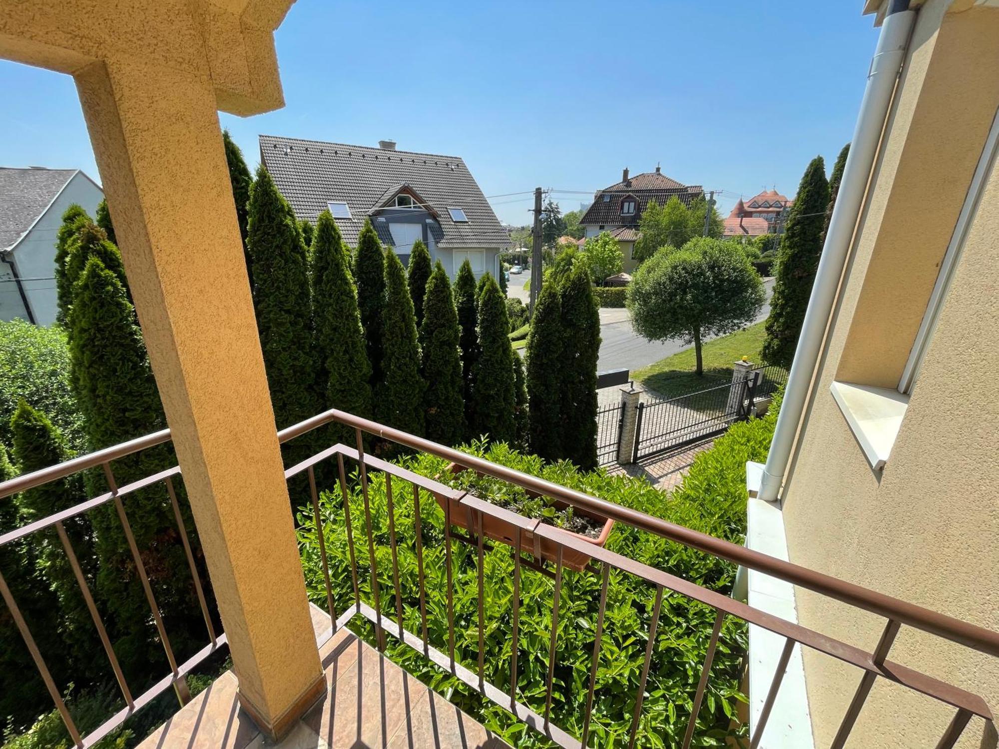 Garda Apartmanház Hévíz Oda fotoğraf