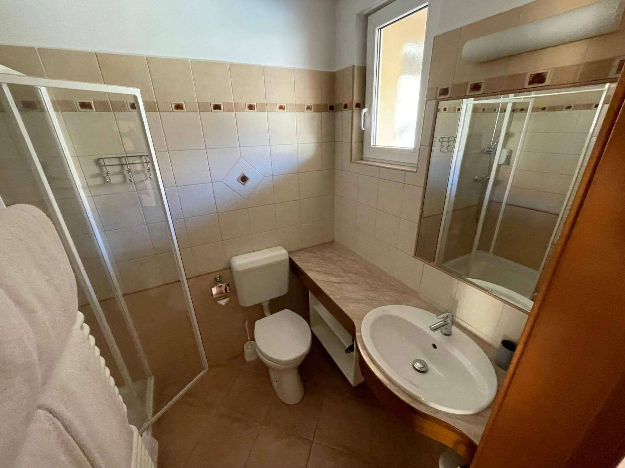 Garda Apartmanház Hévíz Oda fotoğraf