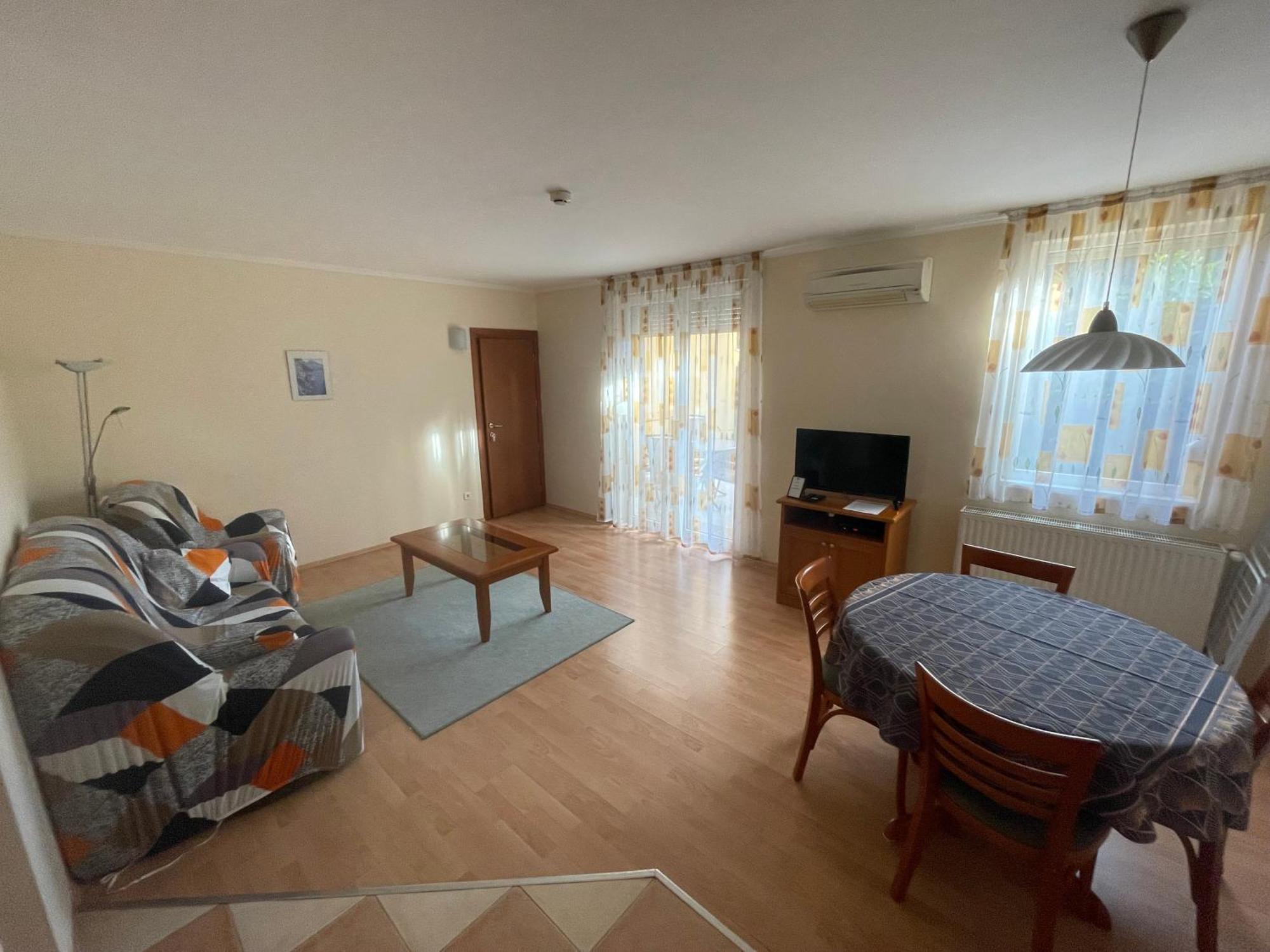 Garda Apartmanház Hévíz Oda fotoğraf